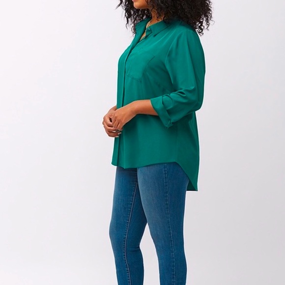NWOT  Lane Bryant Green Button Front Long Button Sleeves Blouse SZ 22/24 - Picture 1 of 4